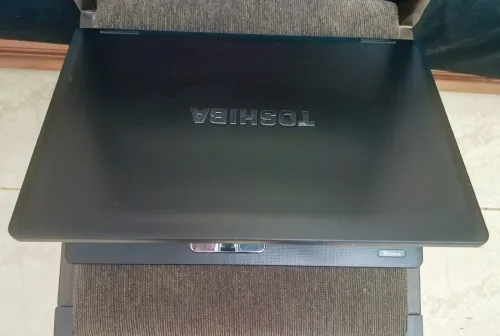 Pc Toshiba i5 (4/250HDD)