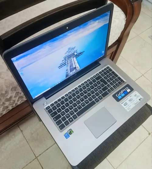 Pc ASUS i7 6eme (8/256SSD)