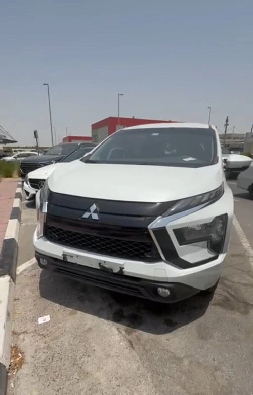 Mitsubishi expander 2023 