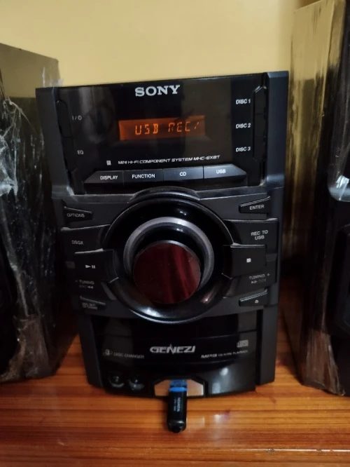 Mini chaine Sony Genezi