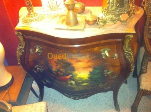 Commode style Louis XV bombée