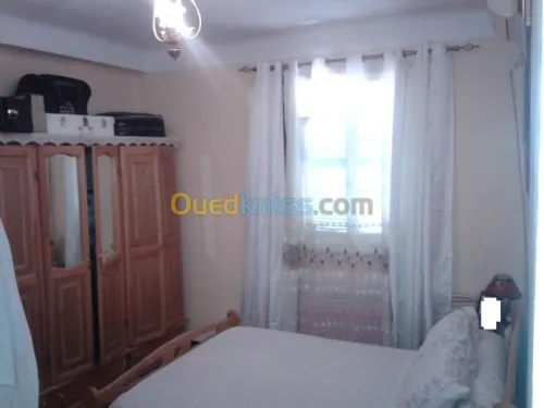 Vente Appartement F4 Biskra El hadjeb