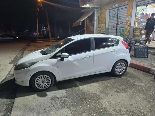 Ford Fiesta 2012 Trend