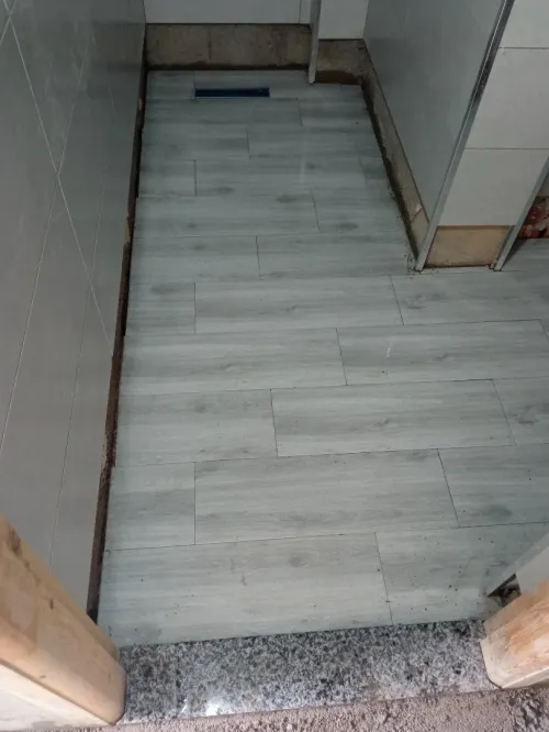 ( Mason professionnel ( karlour