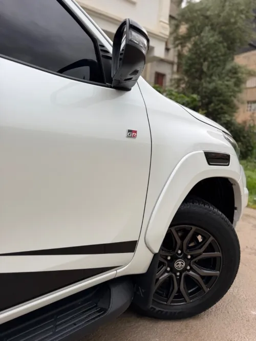 Toyota Hilix 2024 GR