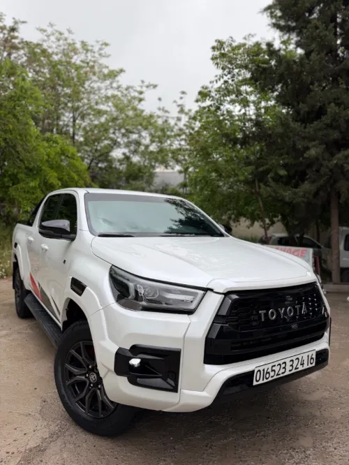 Toyota Hilix 2024 GR