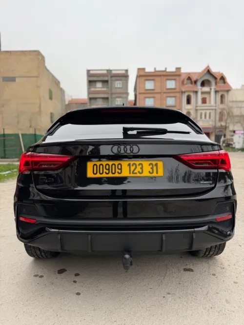 Audi Q3 2023 S line