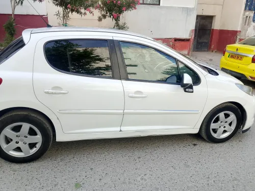 Peugeot 207 2012 207