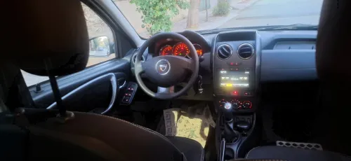 Dacia Duster 2014 Laureate