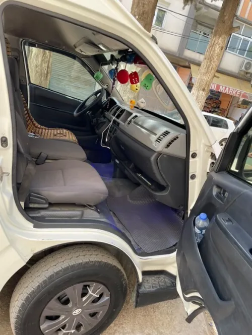 Toyota Hiace 2014