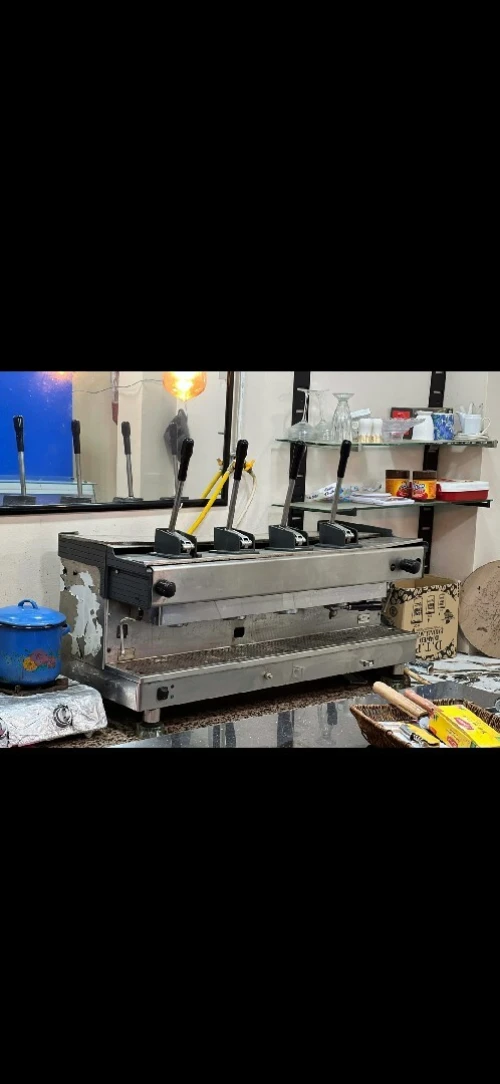 Machine conti 4 bras