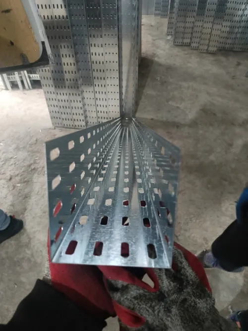 Fabrication chemin cable et cablofil
