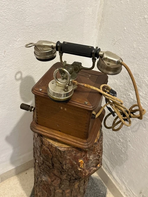 Ancien téléphone1910