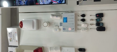 Installation caméra surveillance + Réseau + système d'alarme 