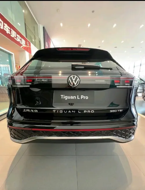 Volkswagen Tiguan 2025 R-LINE