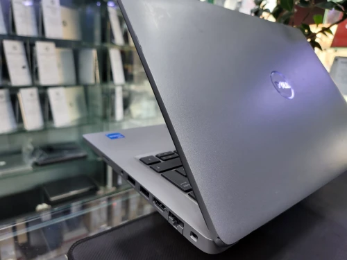 VENDU - DELL LATITUDE 5420, i5-1135G7, 8GB, 256GB SSD, INTEL IRIS XE