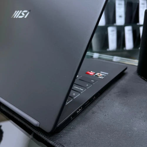 VENDU - MSI MODERN 15 (2024) Ryzen 5-7530U, 16GB, 512GB SSD, Radeon 610M