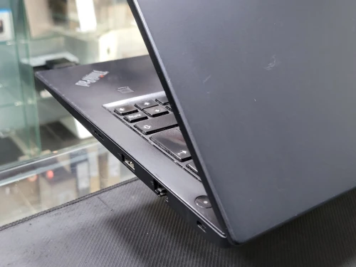 VENDU - LENOVO THINKPAD E490, i5-8265U, 16GB, 256GB SSD