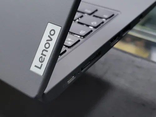 VENDU - LENOVO THINKPAD X13 Gen 2, i7-1185G7, 16GB, 256GB SSD, IRIS XE
