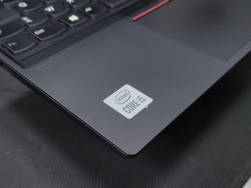VENDU - LENOVO THINKPAD T15, i5-10210U, 16GB, 512GB SSD, MX330