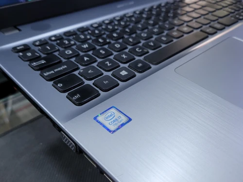 VENDU - ASUS X541UAK, i7-7500U, 8GB, 256GB SSD, INTEL HD520
