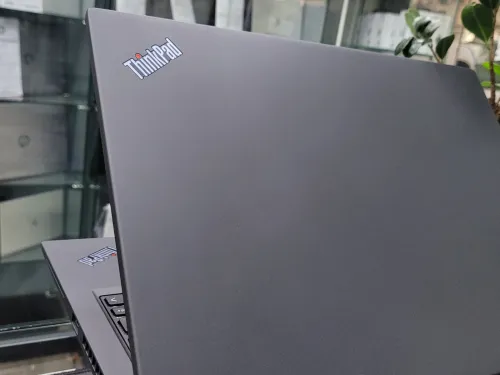 VENDU - LENOVO THINKPAD X13 Gen 2, i7-1185G7, 16GB, 256GB SSD, IRIS XE