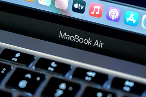 VENDU - MACBOOK AIR 2025 M4 10C CPU , 8C GPU, 16GB, 256GB, NEUF SOUS EMBALLAGE