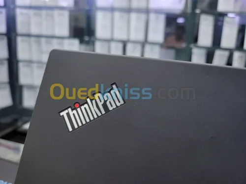 VENDU - LENOVO THINKPAD T490, i5-8365U, 8GB, 256GB SSD