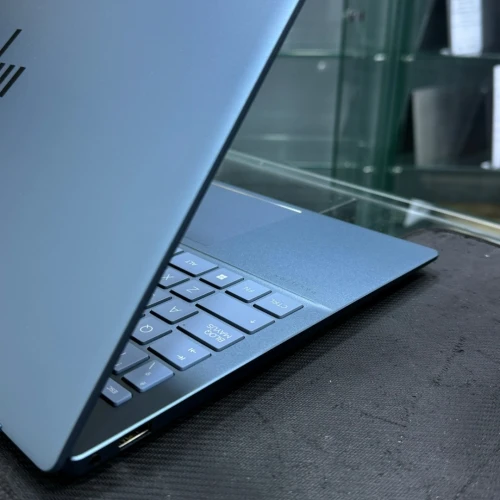 VENDU - HP PAVILION 14 Plus OLED 2.8K, i7-1355U, 16GB LPDDR5, 1TB SSD, NEUF SOUS EMBALLAGE 