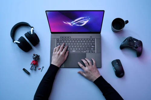 ASUS ROG Zephyrus G16, Intel Core Ultra 9-285H, 64GB 7467MHz, 2TB SSD, 16" 2.5K OLED 240Hz, RTX5080-16GB GDDR7