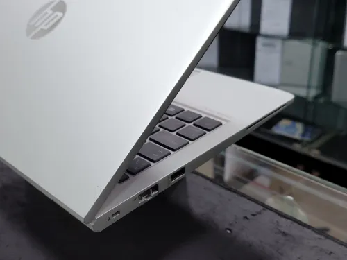 VENDU - HP PROBOOK 640 G8, i5-1135G7, 16GB, 512GB SSD, iRis Xe