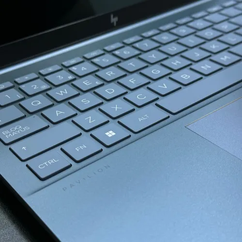 VENDU - HP PAVILION 14 Plus OLED 2.8K, i7-1355U, 16GB LPDDR5, 1TB SSD, NEUF SOUS EMBALLAGE 