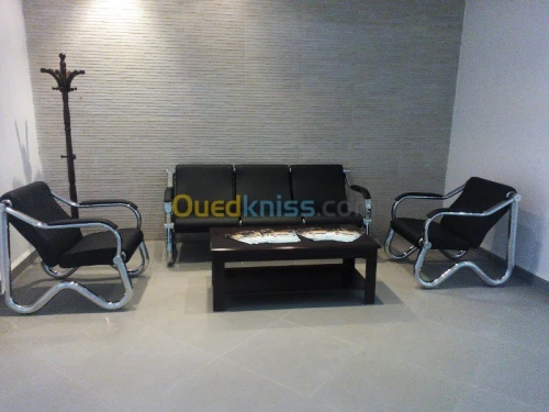 mobilier et fourniture de bureau