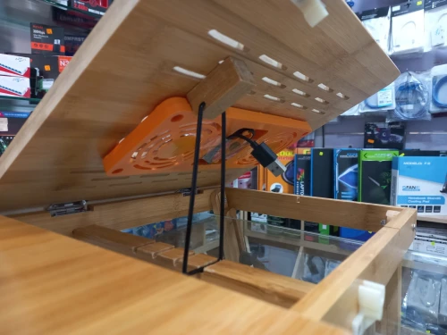 TABLE LAPTOP En Bois + Ventilo + HUB USB