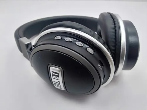Casque Bluetooth carte memoir JBL 560BT