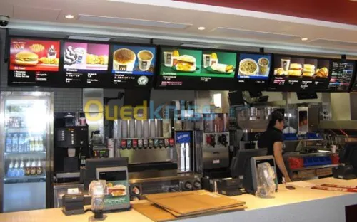  panneaux publicitaires