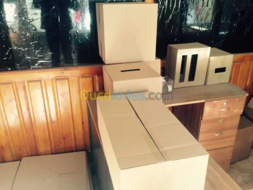 Carton ondulé. Boîte pour Goblets