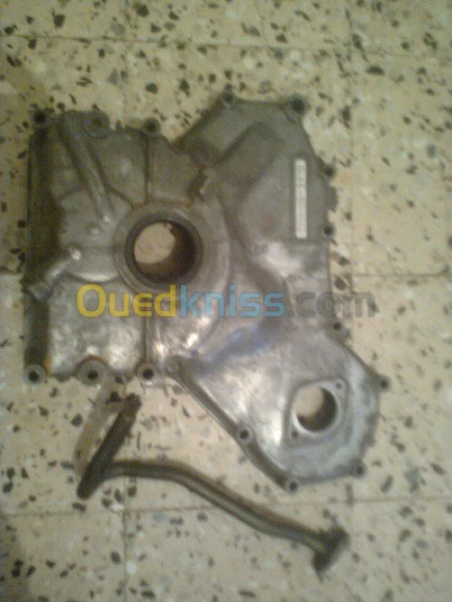 Pompe à l'huile + crépine  bétonnière