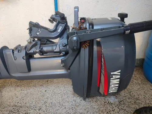 Moteur Yamaha 25 CV
