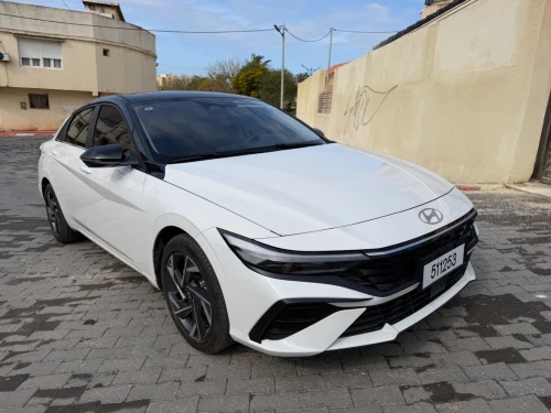 Hyundai Elantra 2025 Luxury