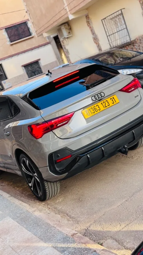 Audi Q3 2023 S Line quattro