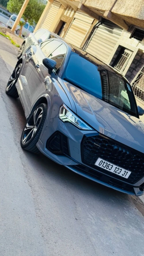 Audi Q3 2023 S Line quattro