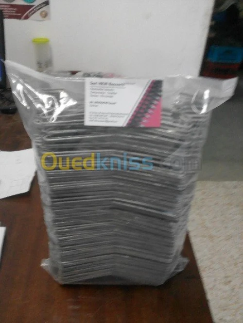 Ressort crochet a tomate