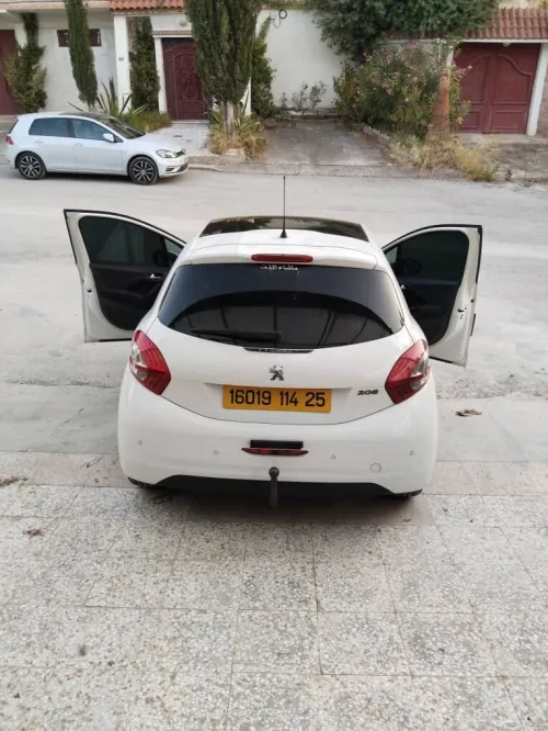Peugeot 208 2014 Allure