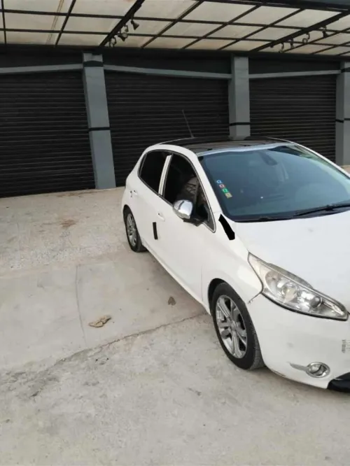 Peugeot 208 2014 Allure