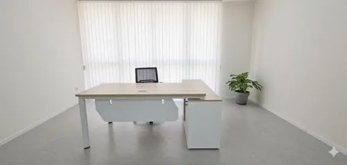 BUREAU OPERATEUR PIEDS BLANC ( IMPORTATION )
