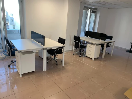 STATION DE TRAVAIL (WORKSTATION)