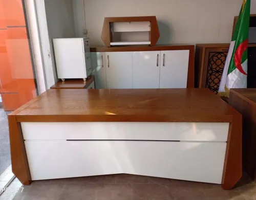 BUREAU DIRECTIONNEL PLACAGE EN BOIS DE CHÊNE 