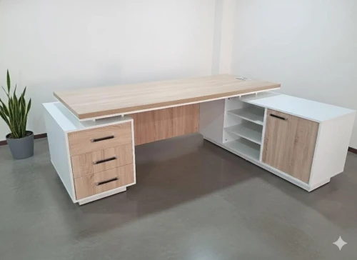 BUREAU OPERATEUR PIEDS BLANC ( IMPORTATION )