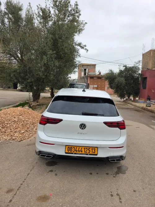 Volkswagen Golf 8 2025 R-Line